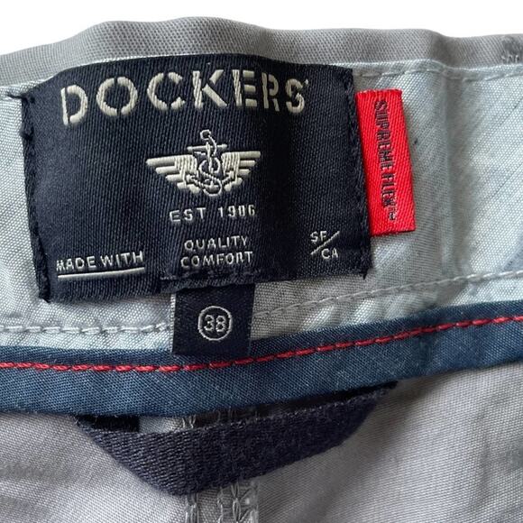 Men’s Dockers Light Gray Supreme Flex Cotton Blend Short in size 38. - Picture 5 of 10
